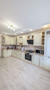  <a href='/newbuilding/916/view/zk-kalinova-sloboda'>Калинова Слобода</a>. Здається в оренду 2-тна квартира з функціоналом 3-х