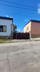 Продам дом. Вул. Тропініна, 65а.