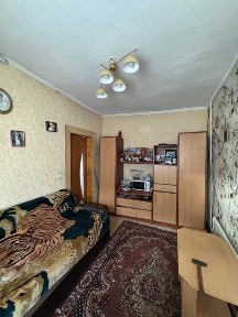 Продам половину будинку у центрі смт. Хорошів на вул. Сонячна 5/2 !