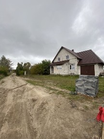 Будинок із землею під житлову забудову торг !