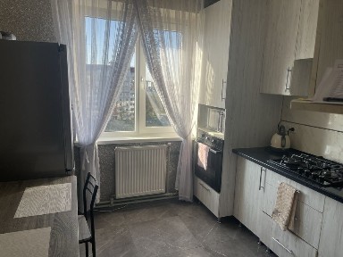 Здам 2х кімнатну картиру в центрі