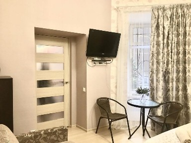 Однокімнатна квартира з тихим двориком