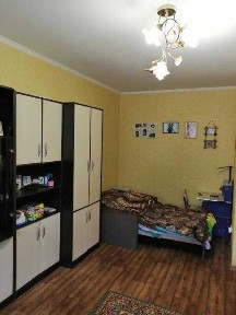 Срочно продам 1комнатную квартиру на Роганском жилмассиве