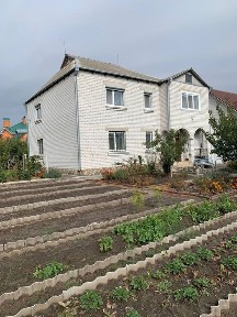 Продам затишний будинок