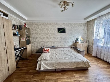 Продам 1 к. кв р-н ул. Титова с ремонтом