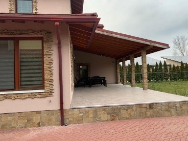 Оренда будинку на довготривалий період