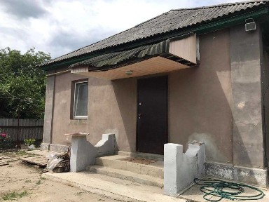 Будинок на два входи в центрі міста по вулиці Новопроложена