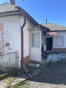 Продається житловий будинок в Перечинському районі (с. Мирча)