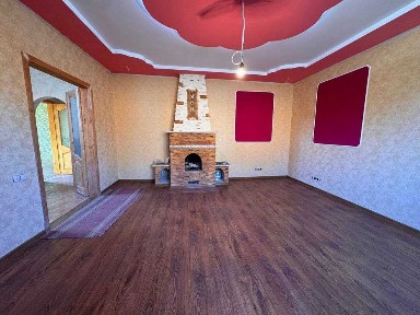 Продам будинок з ремонтом.