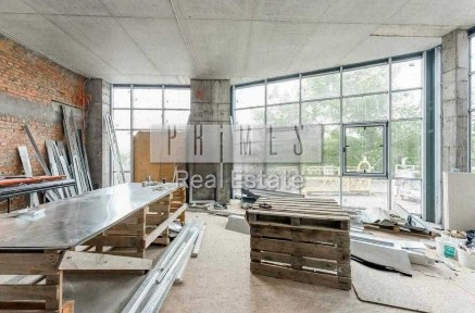 Продаж фасадного приміщення, ЖК Новопечерські Липки, вул. А. Верхогляда