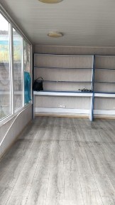 Продається маф біля ж-д вокзалу (торгова база Снайпер).Терміново!