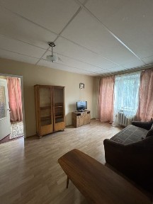 Сдам 2 ком квартиру на проспекте А. Поля !