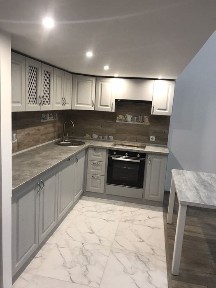 Аренда 2х этажный квартиры в районе площади Освобождения