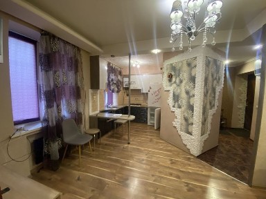 Сдам 2к квартира Холодноярская Лиственный 2а