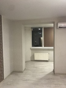 Квартира 1 кімнатна, документам більше трьох років. Власник