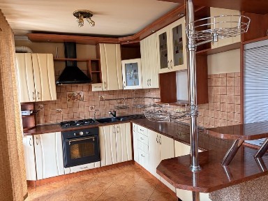 Продається 3ох кімнатна квартира 90 м2