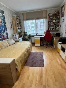 продаж вул Плугова новобудова меблі та побутова