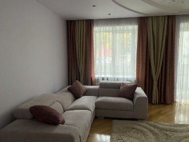 Оренда котеджу поблизу Центру