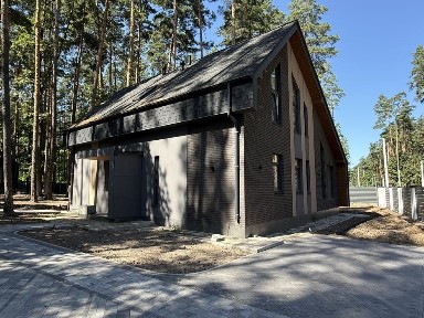 Будинок 160 м² з терасою в сосновому лісі, Бобриця озеро 100 метрів