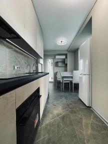 Продам 2к квартиру на Александра Поля (низ)