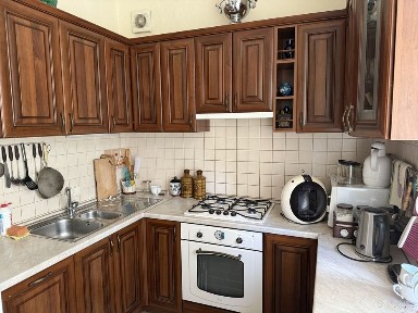 Продам 4 ком кв Ул В. Винниченко 4. ( Ул Куйбышева) пр Яворницкого.