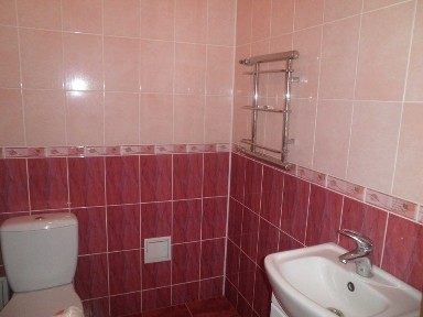 Здається гарне житло центр міста для 1 дівчини на підселення