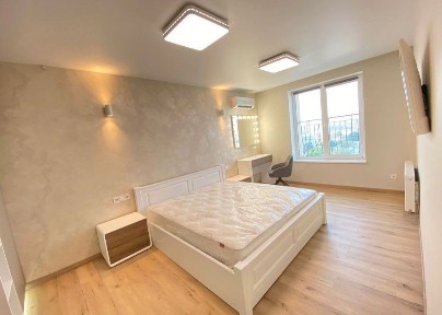 Сдам 1комн квартиру м. Малышево в новострое