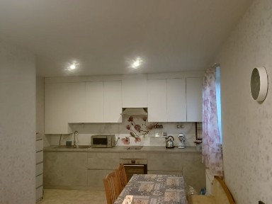 Продаємо квартиру 62 м. кв. для сім'ї або під офіс