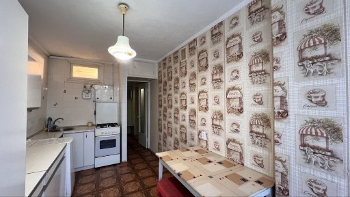 Продаж 2 к квартири Центр мiста