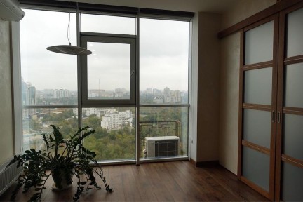 Сдается долгосрочно квартира в 7 Жемчужине с на Французском бульваре!