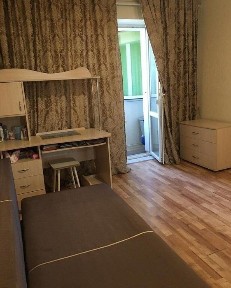 Затишна 1-но кімнатна квартира на вул. Пирогова