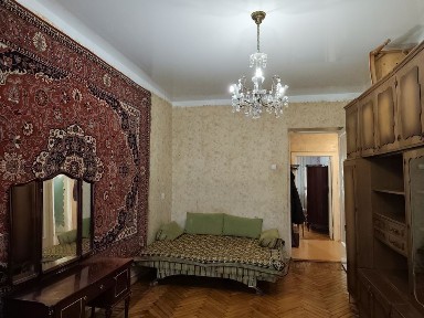 Сдам 2ую квартиру пр. Шевченко/пр. Гагарина 7500гр сталинка 60м газ