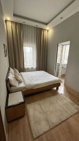 Сдам двухкомнатную квартиру в центре