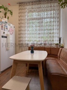 Продаж 3к квартири 98 м. кв / вул. Довженка, Центр