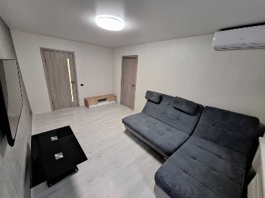 2 кім. р-н Варуса - СШ 20 з ремонтом