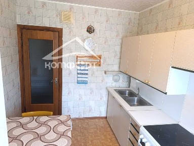 Продам 3кімнатну квартиру в Дніпровському кварталі на 3му поверсі