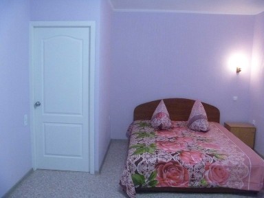 1, 2 комн квартира посуточно подобово Солнечна Набер Слобожанск Игрень