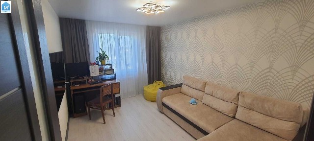 Продам. 3-к. кв. 7/10, ж/м Лівобережний-3, пр. Миру (тупик транспорту).