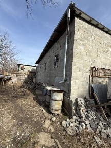 Нежитлова будіаля / склад