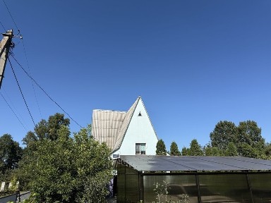 Будинок в Макарові біля річки