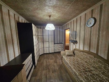 Сдам 2 комнатную квартиру проспект О. Поля, низ.