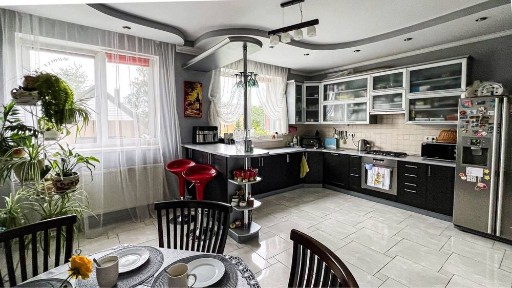 Продається просторий будинок 10 хв від Трускавця машиною