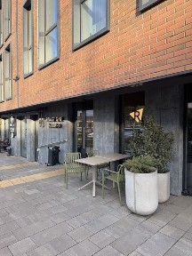 Продаж фасаного комерційного примміщення ВОДОГРАЙ Буковинська