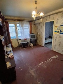 Продам 2-кімнатну квартиру по вулиці Михайла Грушевського V. M