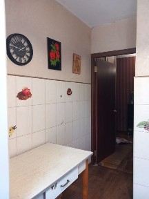 Продам 3х на Новоорловській