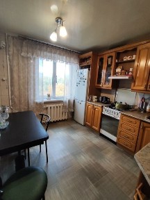 Продаж 4 кімнатній квартири на ж/м Парус 1