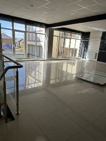 Оренда комерційного приміщення, 2 поверхи, під магазин / салон