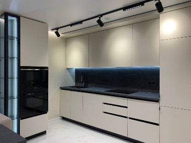 2к+кухня-студіо Київська з каміном, новобудова