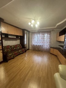 Продаю 4-кімнатну у центрі Вишгорода, без коміссії