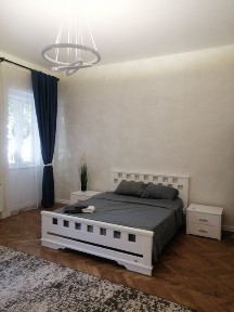 Подобова оренда квартири в історичному центрі